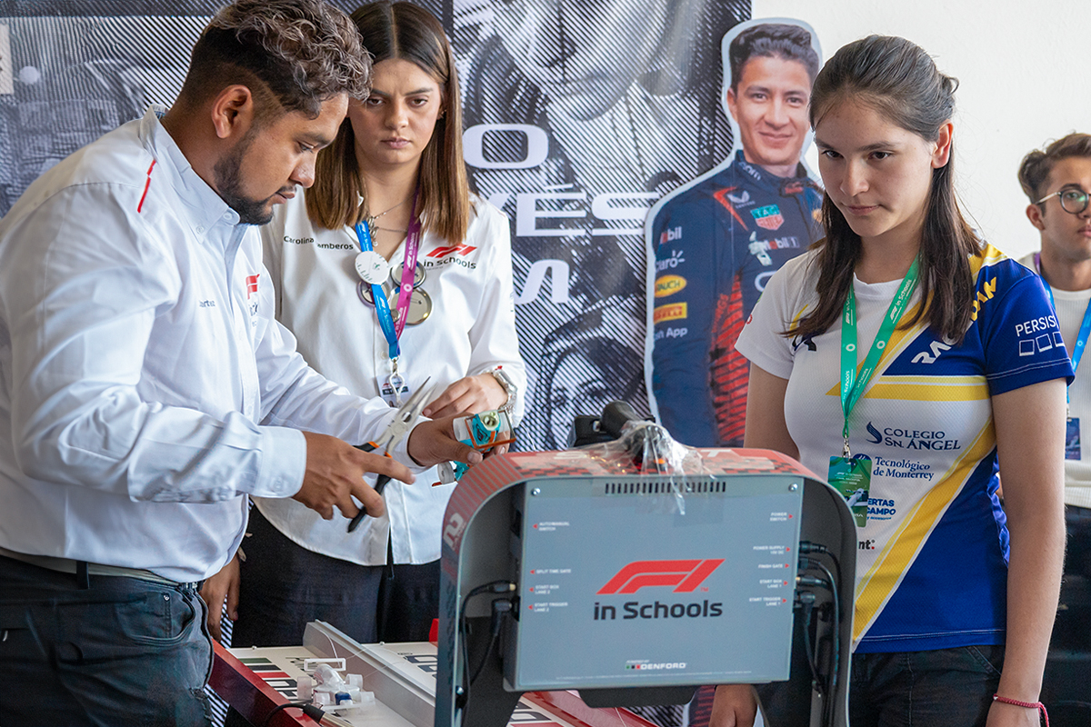 Colegio Sn Ángel participación en F1 in Schools México 2024