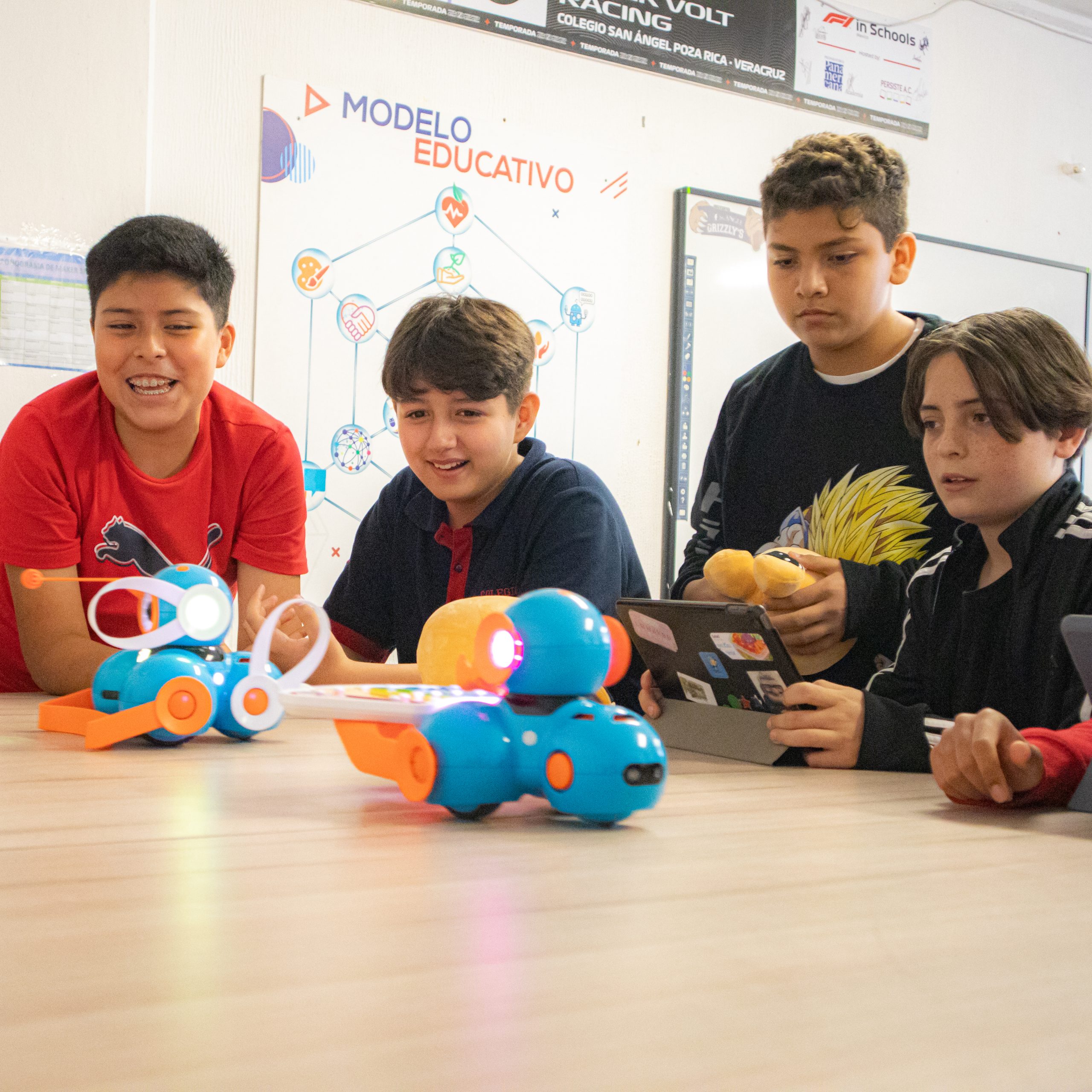 Colegio Sn Ángel recibe premio a la innovación por Knotion 04