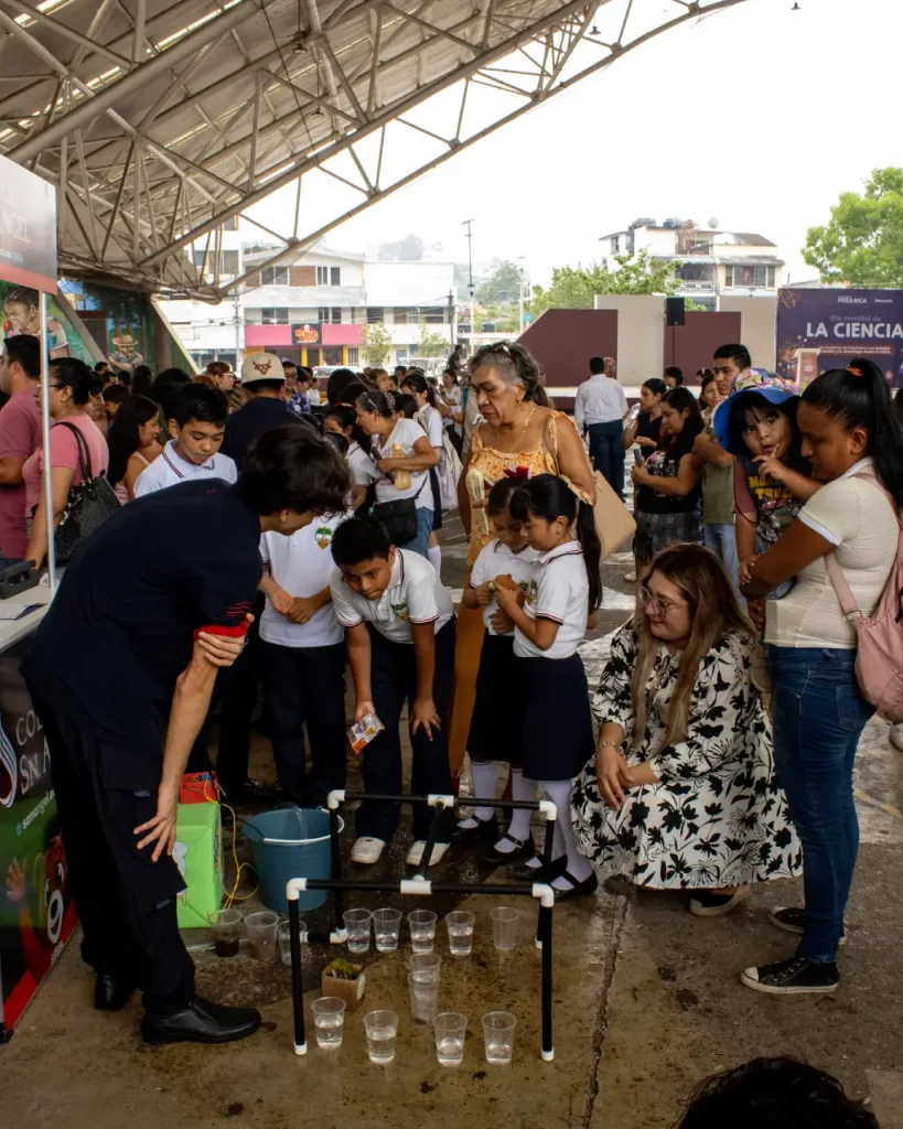 Feria de ciencia y tecnologia - Explicacion Alumnos